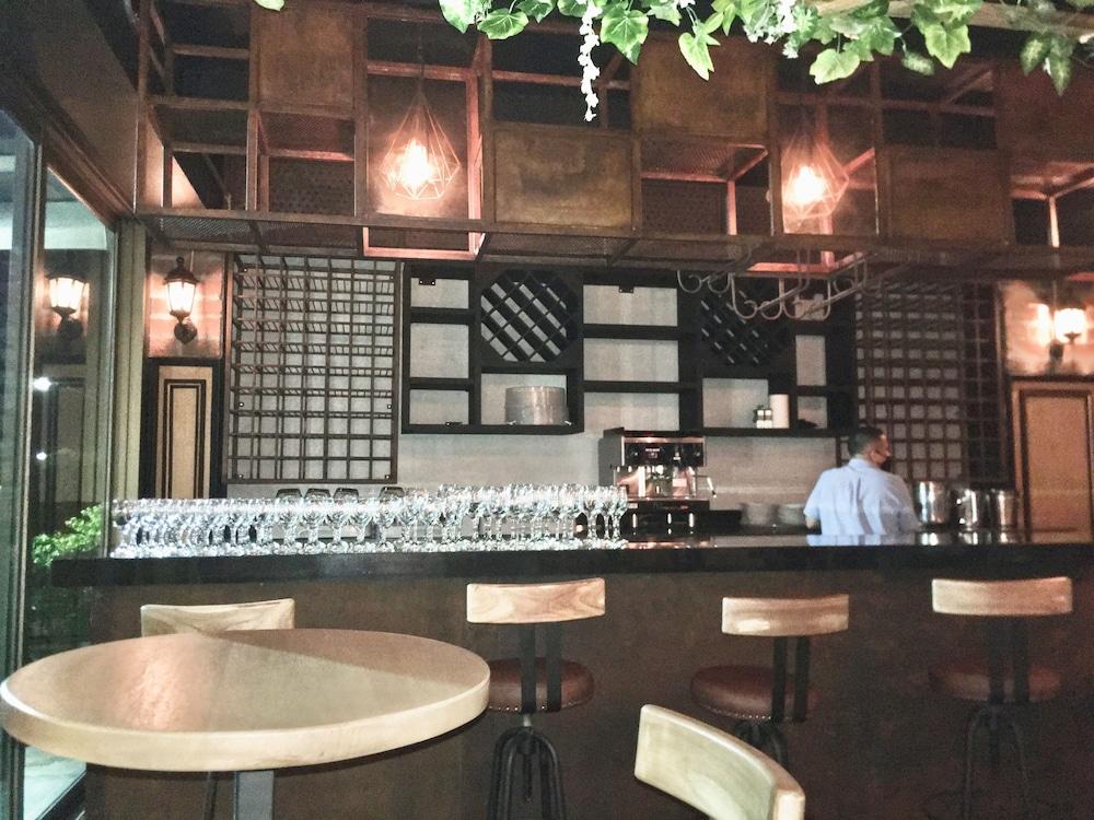 维多利亚酒店 麦德林 外观 照片